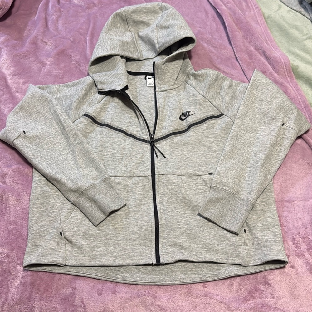 Nike tech fleece